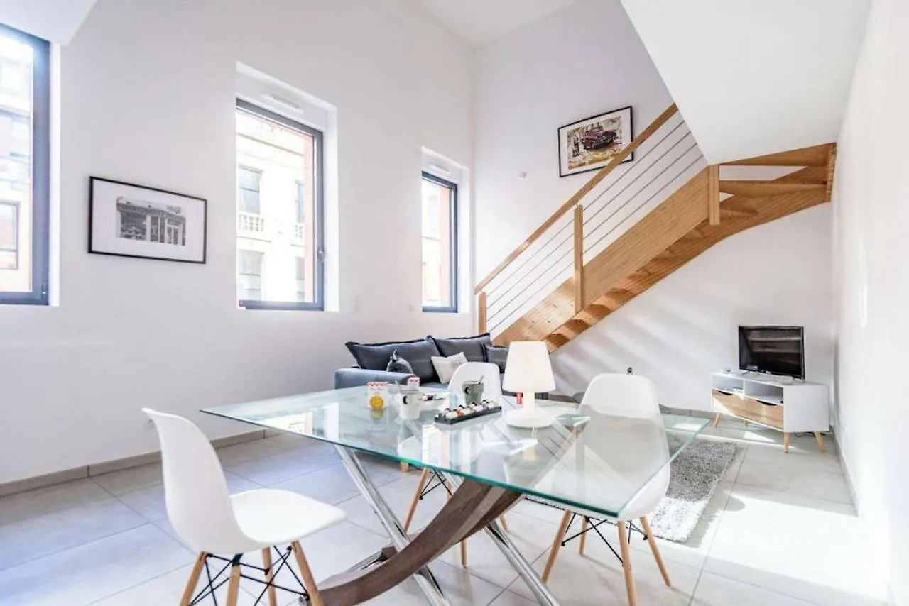 002 - Appartement Duplex Moderne - Jeanne D Arc, Toulouse